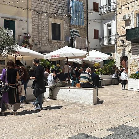 Piazzetta Degli Innamorati Bari Buitenkant foto